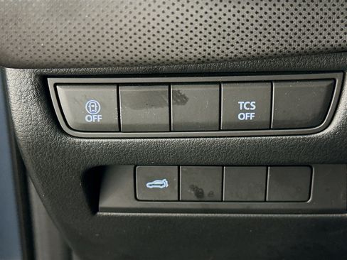 Used 2025 MAZDA CX-50 AWD 2.5 S w/ Premium Package image 17