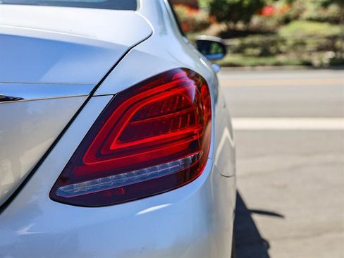 Used 2019 Mercedes-Benz C 300 Sedan image 16