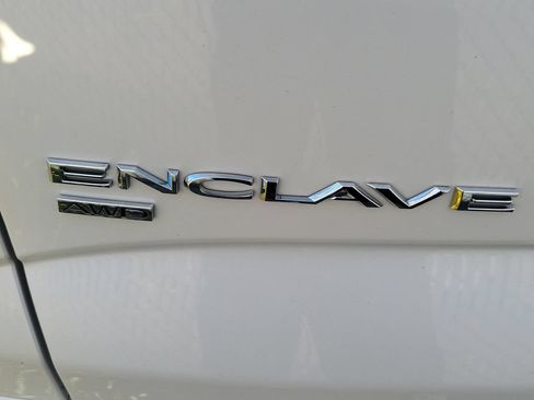 Used 2021 Buick Enclave Avenir w/ Avenir Technology Package AWD/4WD image 5