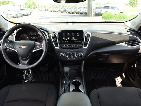 Used 2024 Chevrolet Malibu LS w/ Driver Confidence Package FWD image 7