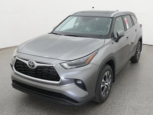 New 2026 Toyota Highlander XLE AWD/4WD image 12
