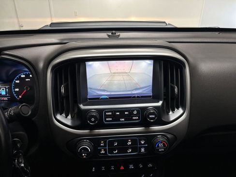 Used 2018 Chevrolet Colorado ZR2 image 36