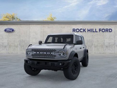 New 2026 Ford Bronco Badlands image 3