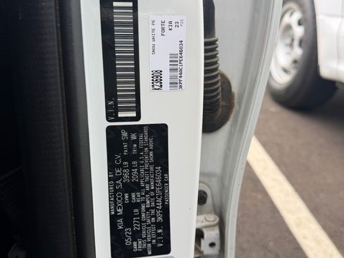 Certified 2023 Kia Forte GT w/ GT2 Package FWD image 12