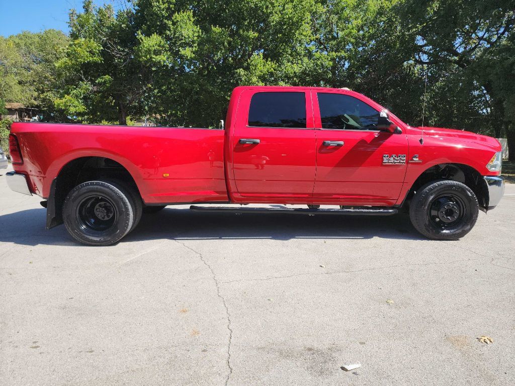 Used 2018 RAM 3500 Tradesman w/ Chrome Appearance Group AWD/4WD image 11