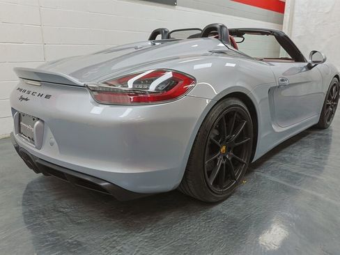 Used 2016 Porsche Boxster Spyder RWD image 22