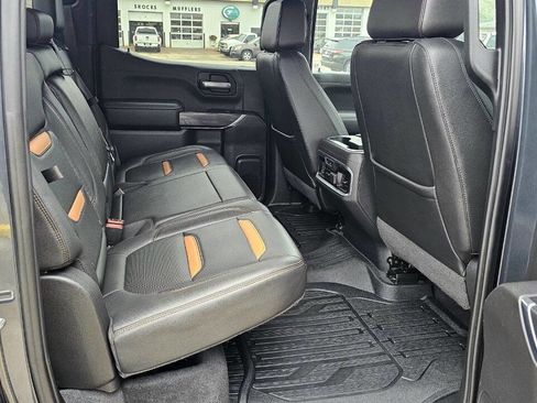 Used 2019 GMC Sierra 1500 AT4 w/ Off Road Performance Package image 23