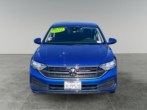 Used 2024 Volkswagen Jetta SE FWD image 8