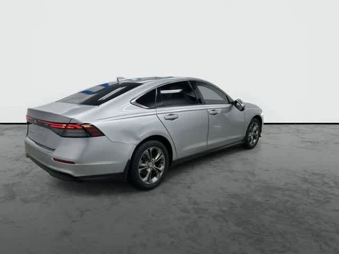 Used 2023 Honda Accord EX image 4
