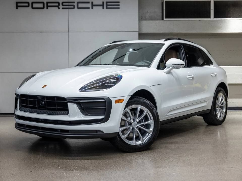 Certified 2026 Porsche Macan AWD/4WD image 1