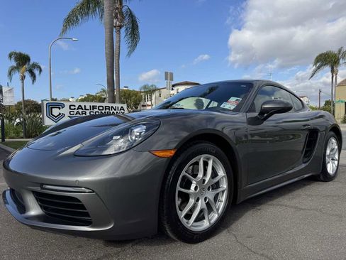 Used 2019 Porsche 718 Cayman RWD image 14