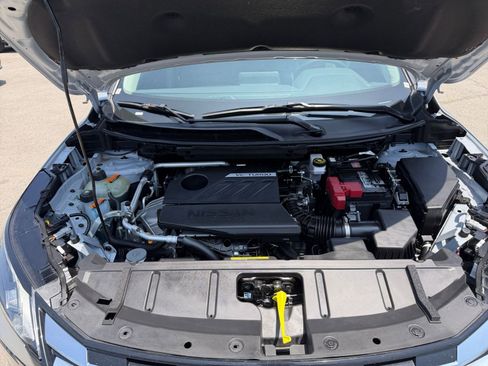 Used 2025 Nissan Rogue SV FWD image 34