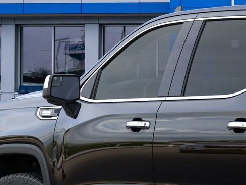 New 2026 GMC Sierra 1500 SLT image 15
