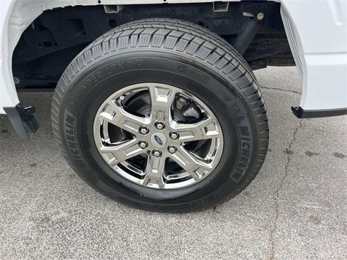 Used 2022 Ford F150 XLT w/ Equipment Group 302A High image 11