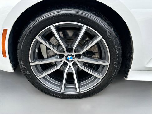 Used 2021 BMW 330i xDrive Sedan w/ Driving Assistance Package image 31