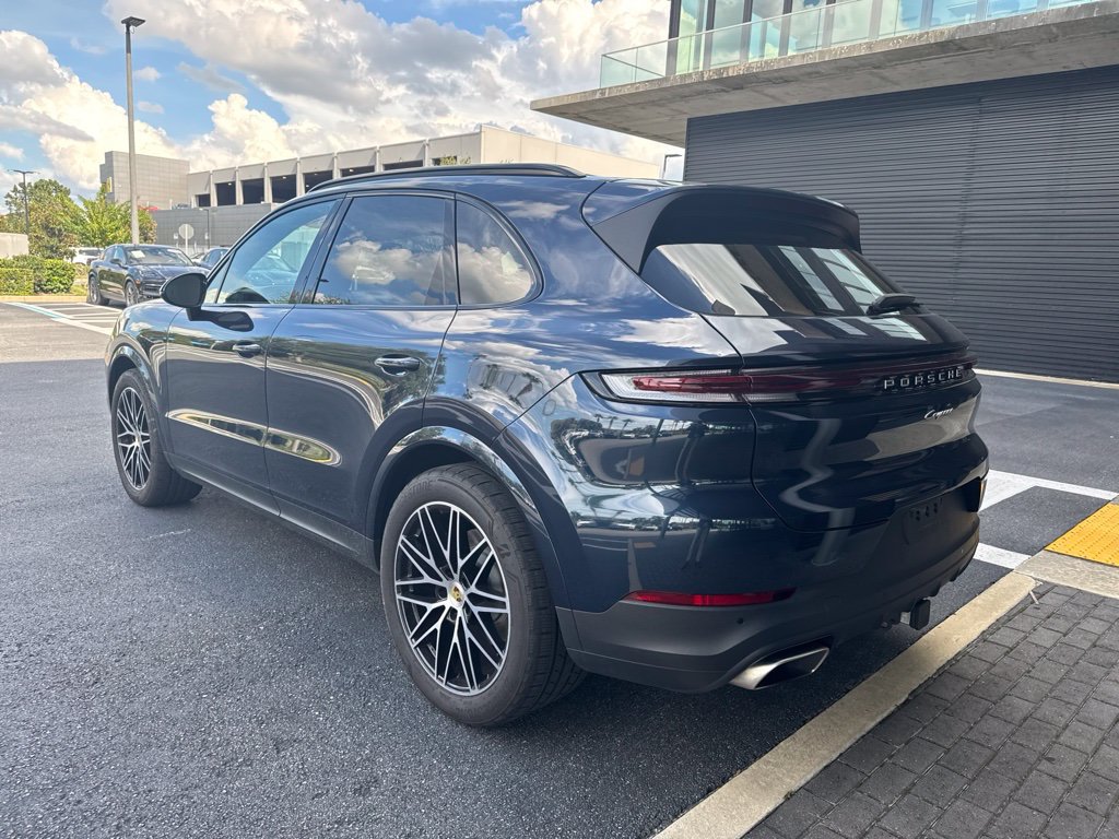 Certified 2024 Porsche Cayenne AWD/4WD image 3