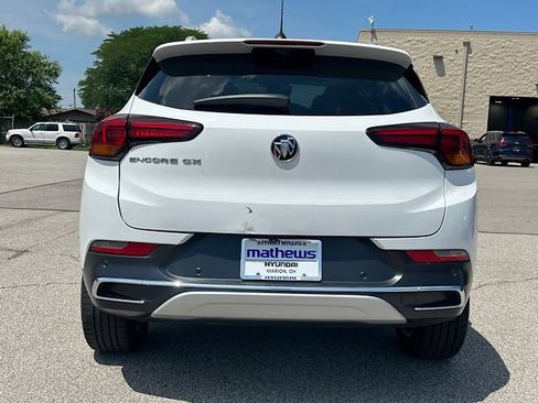 Used 2020 Buick Encore GX Essence w/ Experience Buick Package FWD image 4
