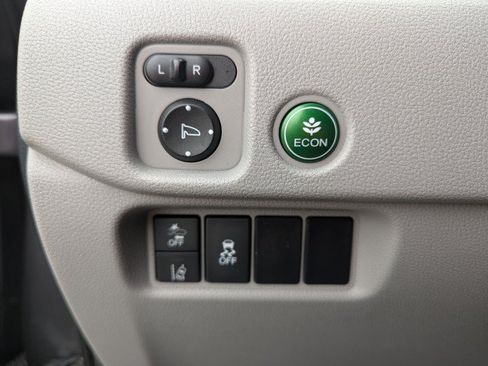 Used 2019 Honda Pilot LX image 16