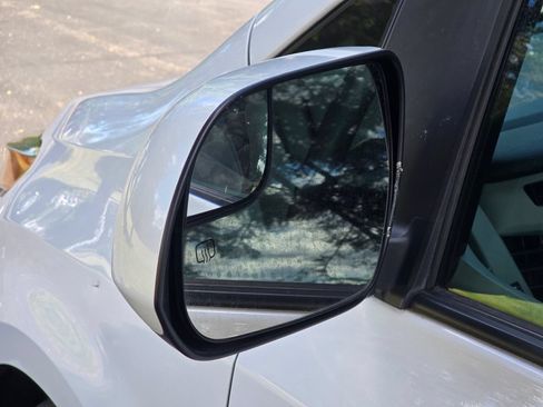 Used 2019 Toyota Sienna LE FWD image 11