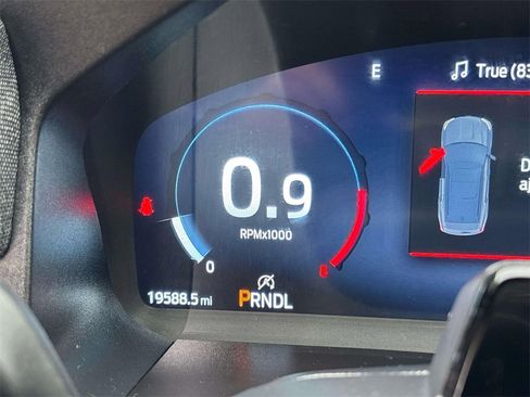 Used 2025 Ford Explorer ST-Line w/ ST-Line Street Pack image 24