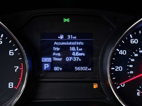 Used 2020 Kia Sedona EX FWD image 9