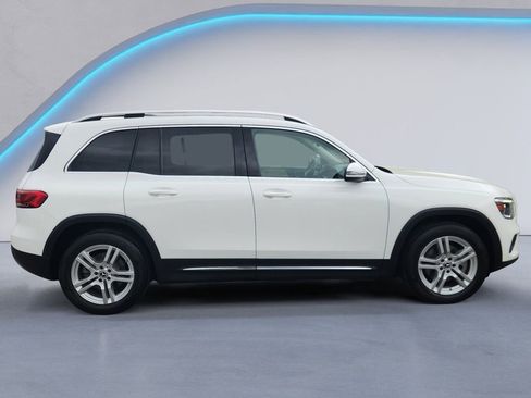 Used 2021 Mercedes-Benz GLB 250 4MATIC image 3