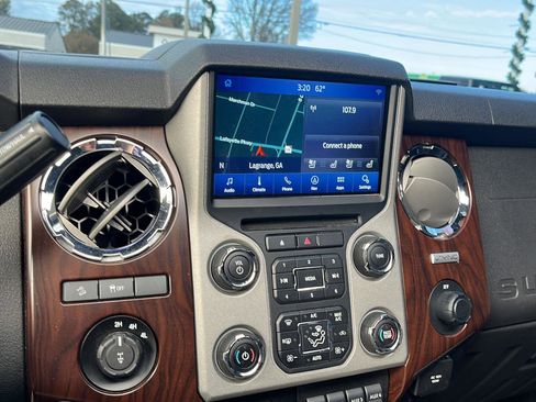 Used 2016 Ford F250 Lariat w/ Lariat Ultimate Package image 13