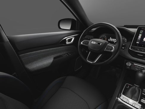 New 2026 Jeep Compass Latitude image 8