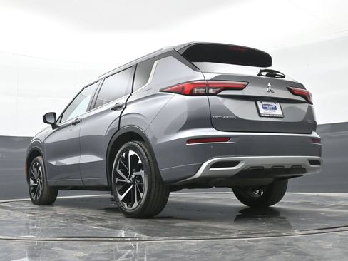 Used 2022 Mitsubishi Outlander SEL FWD image 36