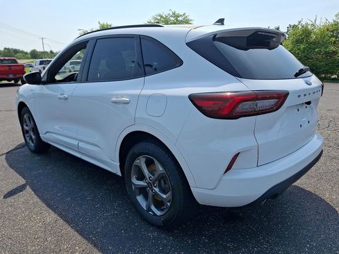 Used 2023 Ford Escape ST-Line Select AWD/4WD image 22
