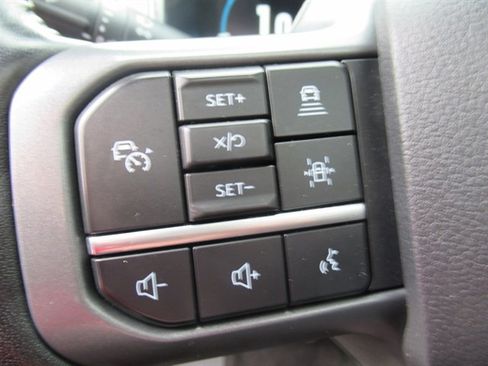 Used 2022 Ford F150 Lariat w/ Equipment Group 502A High image 23