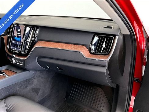 Certified 2024 Volvo XC60 B5 Plus w/ Protection Package Premier AWD/4WD image 20