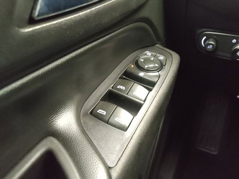 Used 2019 Chevrolet Equinox LT image 27