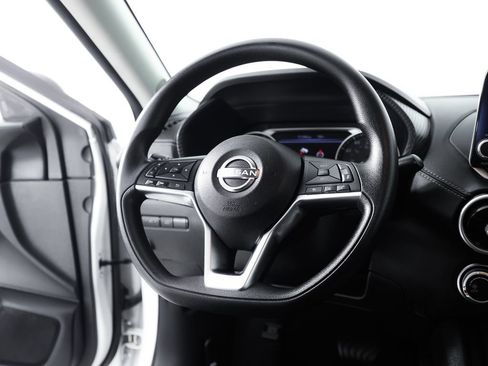 Used 2024 Nissan Sentra SV FWD image 18