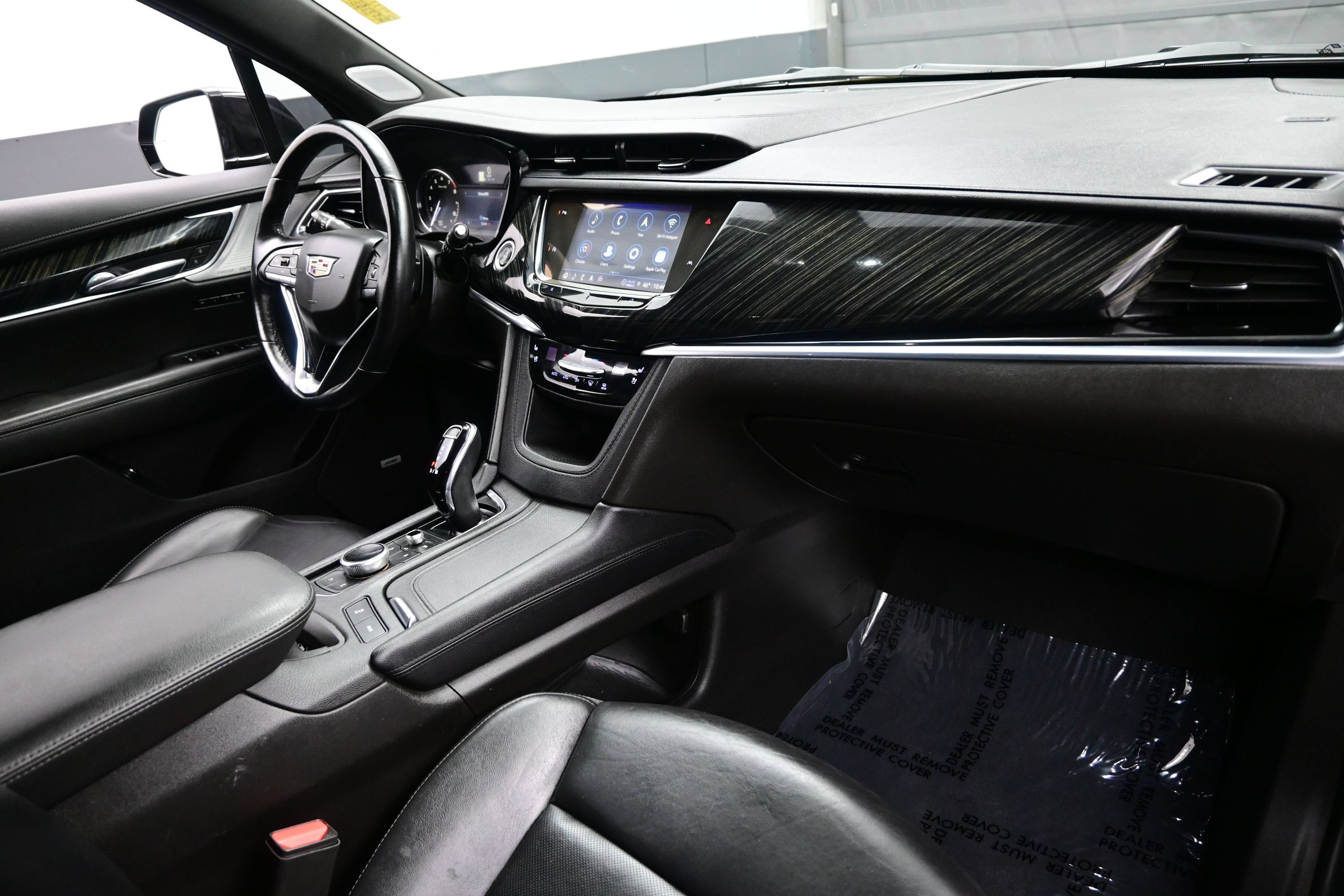 Used 2023 Cadillac XT6 Premium Luxury FWD image 14