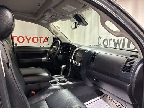 Used 2020 Toyota Sequoia TRD Pro AWD/4WD image 12