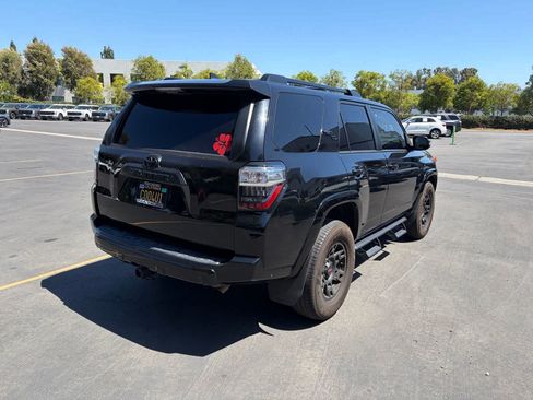 Used 2021 Toyota 4Runner TRD Off-Road Premium w/ Moonroof Package AWD/4WD image 3