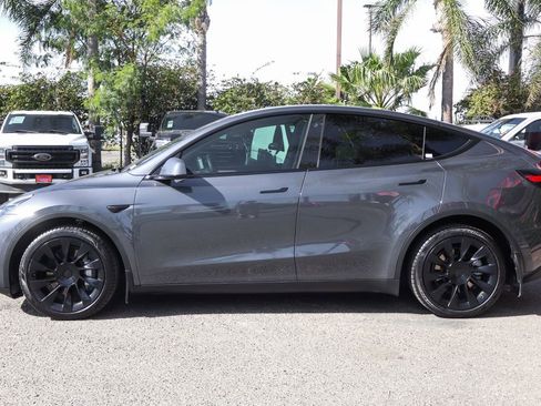 Used 2023 Tesla Model Y Long Range image 5