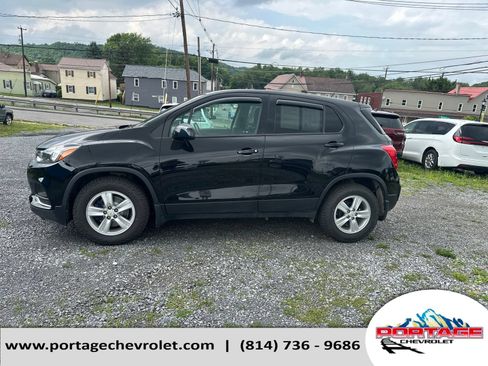 Used 2021 Chevrolet Trax LS w/ Tint and Cruise Package FWD image 2