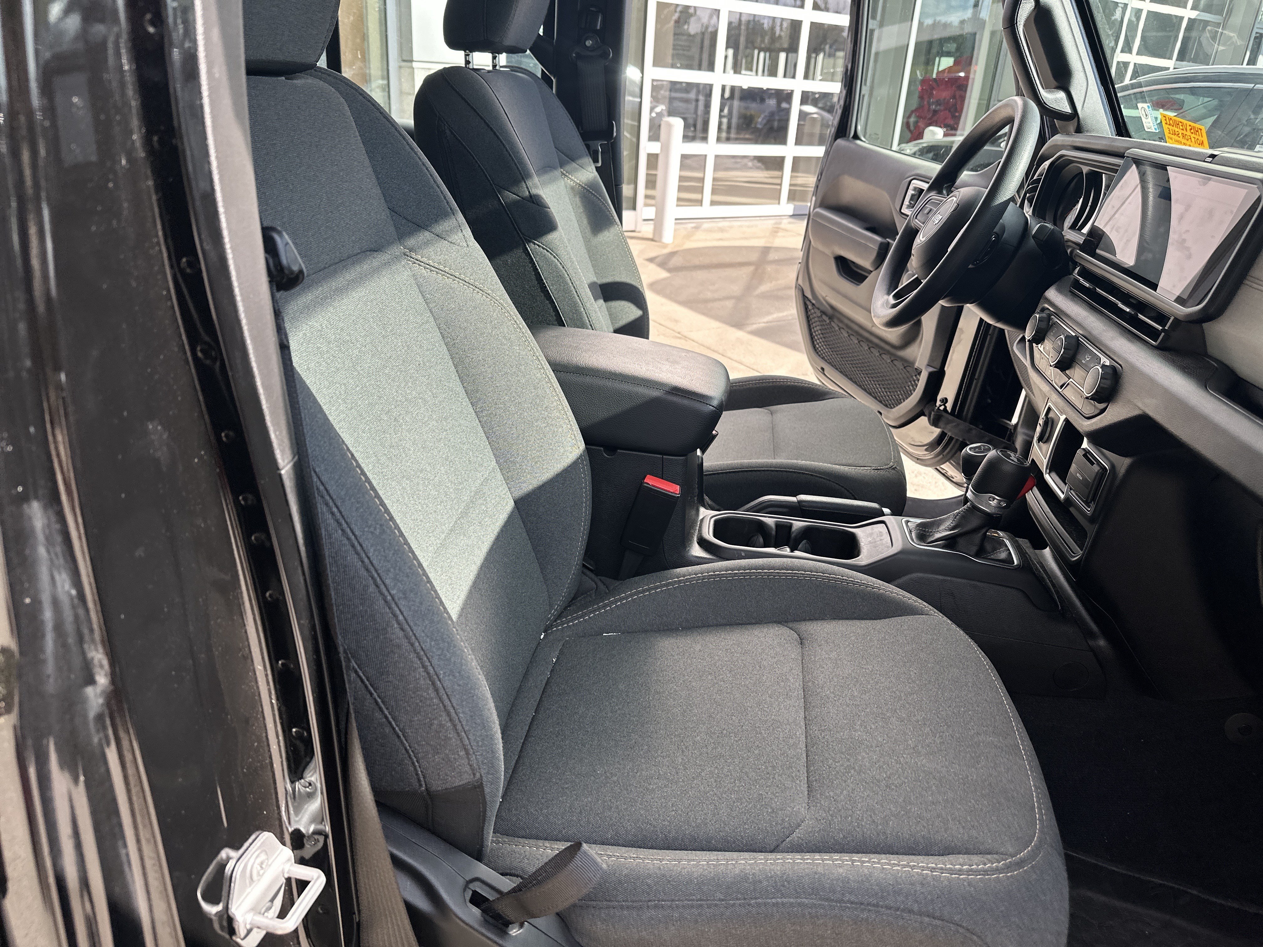 Used 2024 Jeep Wrangler Unlimited Sport AWD/4WD image 28