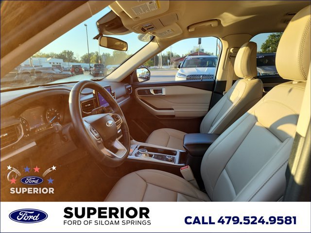 Used 2024 Ford Explorer XLT w/ Equipment Group 202A AWD/4WD image 8