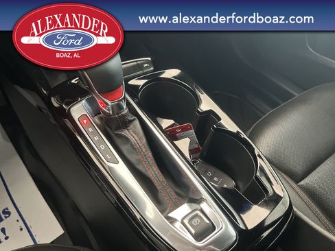 Used 2025 Chevrolet Trax RS w/ Sunroof Package FWD image 23