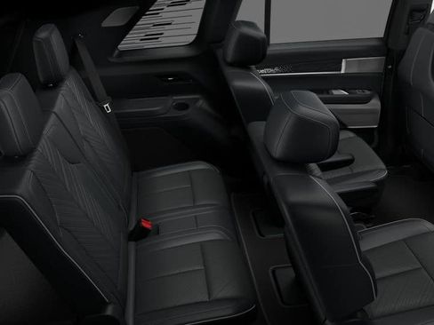 New 2026 Cadillac Vistiq Platinum image 61