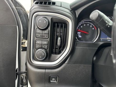 Used 2019 Chevrolet Silverado 1500 RST image 13