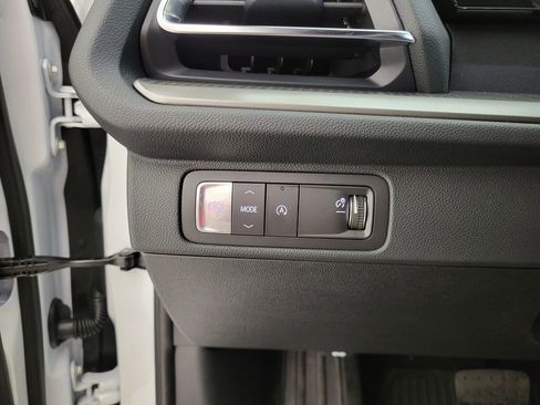 New 2026 Chevrolet Traverse LT w/ Driver Confidence Package image 29