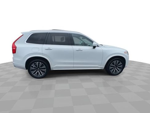 Used 2022 Volvo XC90 T5 Momentum w/ Climate Package AWD/4WD image 9
