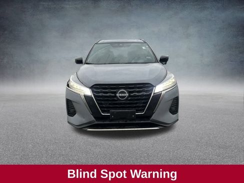 Used 2023 Nissan Kicks SR image 9