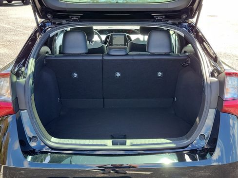 Used 2022 Toyota Prius Limited image 11