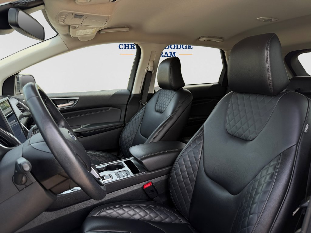 Used 2024 Ford Edge Titanium AWD/4WD image 10