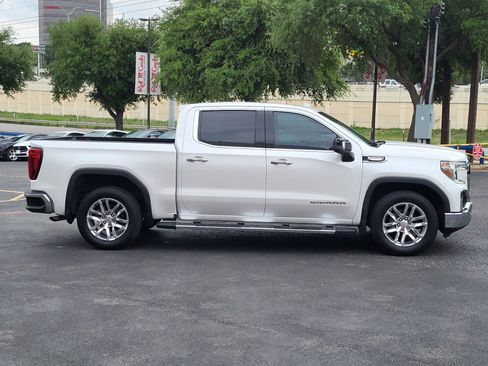 Used 2021 GMC Sierra 1500 SLT RWD image 2